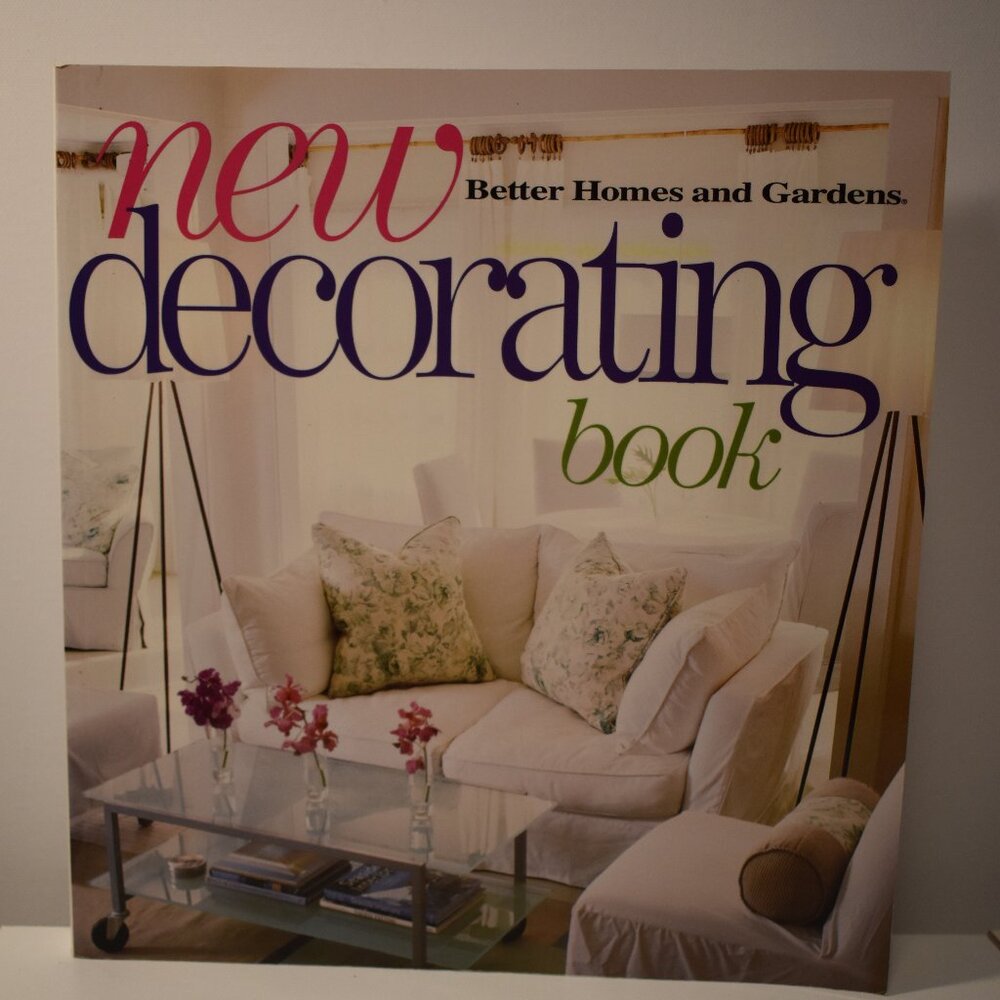 New Decorating Book (Better Homes Gardens)-Like New - 432 Pages- Interior Design